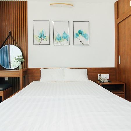 Ling Hotel Ha Long Exteriör bild